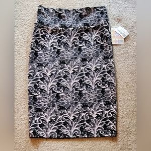 LuLaRoe Cassie skirt